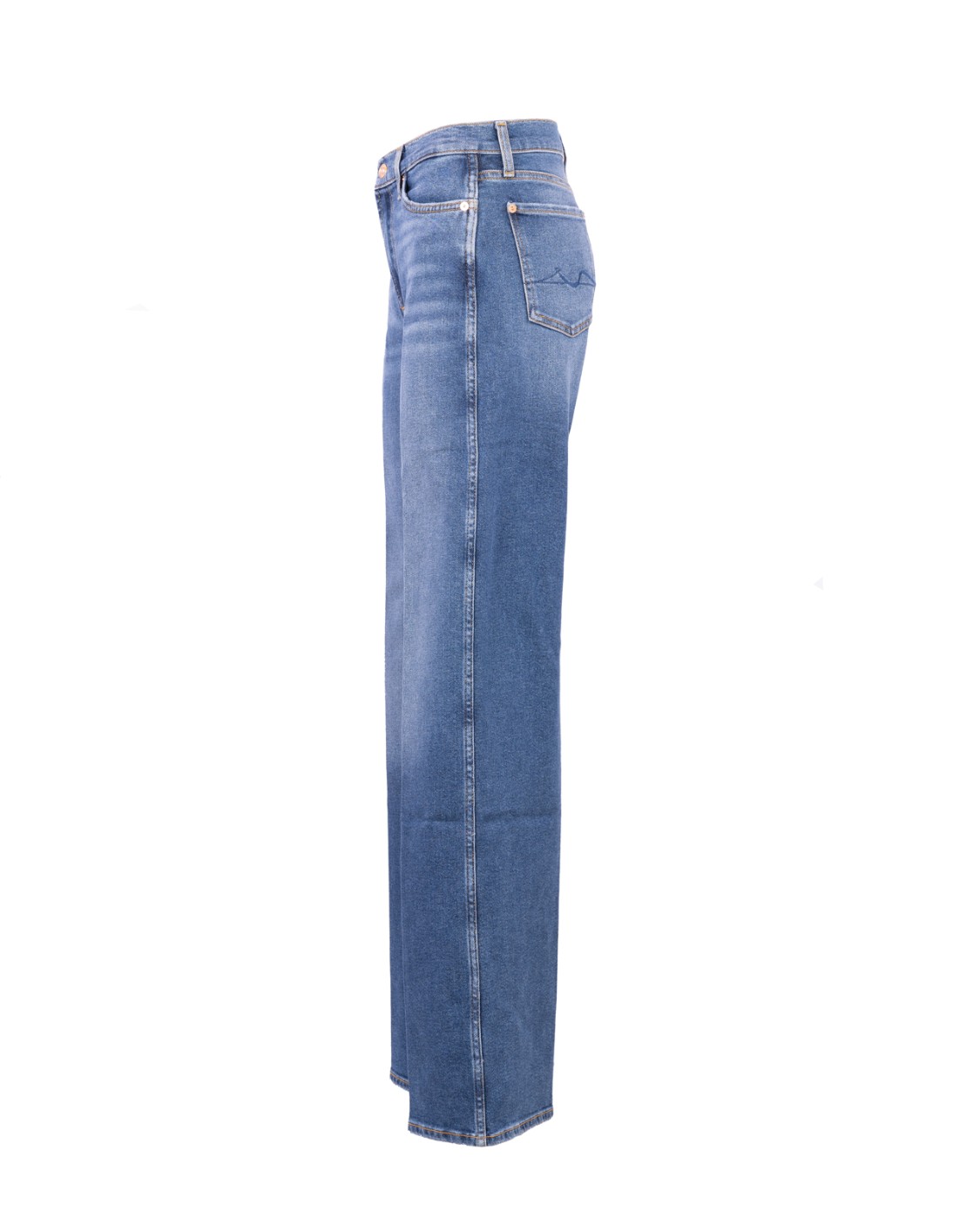 shop SEVEN Saldi Jeans: Seven jeans a zampa a vita alta.
I jeans Lotta sono un capo essenziale, definiti da vita alta e ampia gamba svasata. 
Questo paio è reso in denim Luxe Vintage blu, pensato per conferire morbidezza, facile elasticità e un look vintage. 
I jeans 7 For All Mankind sono realizzati con tessuti di prima qualità.
Composizione: 97% Cotone 3% Elastan.
Fabbricato in Tunisia.. JSP01200XB-DARK BLUE number 3389346